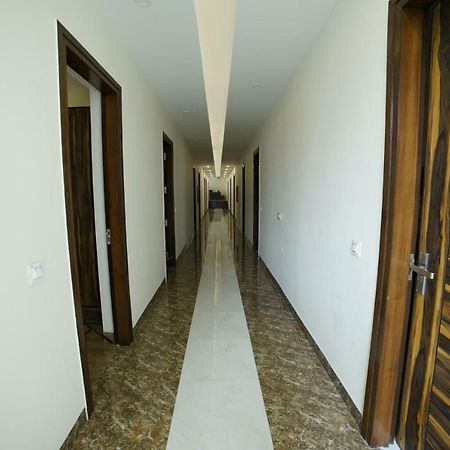 Mohali The English Garden מראה חיצוני תמונה